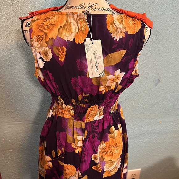 FLORAL in purple!!! with paded bra, smocked in the back!!! - Picture 6 of 13